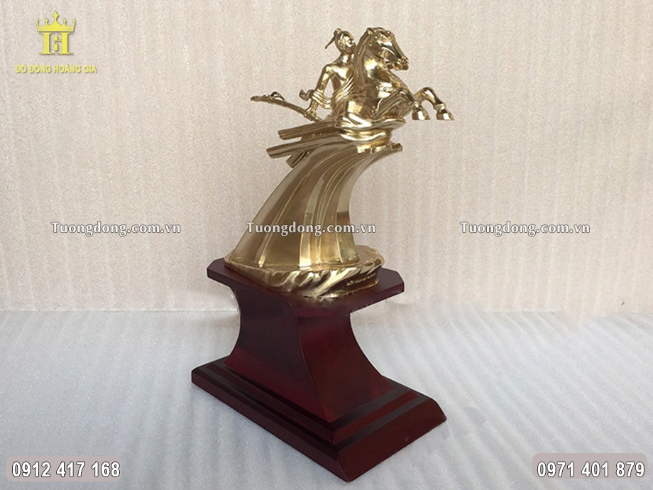 Tượng Thánh Gióng Bằng Đồng Vàng Cao 23Cm