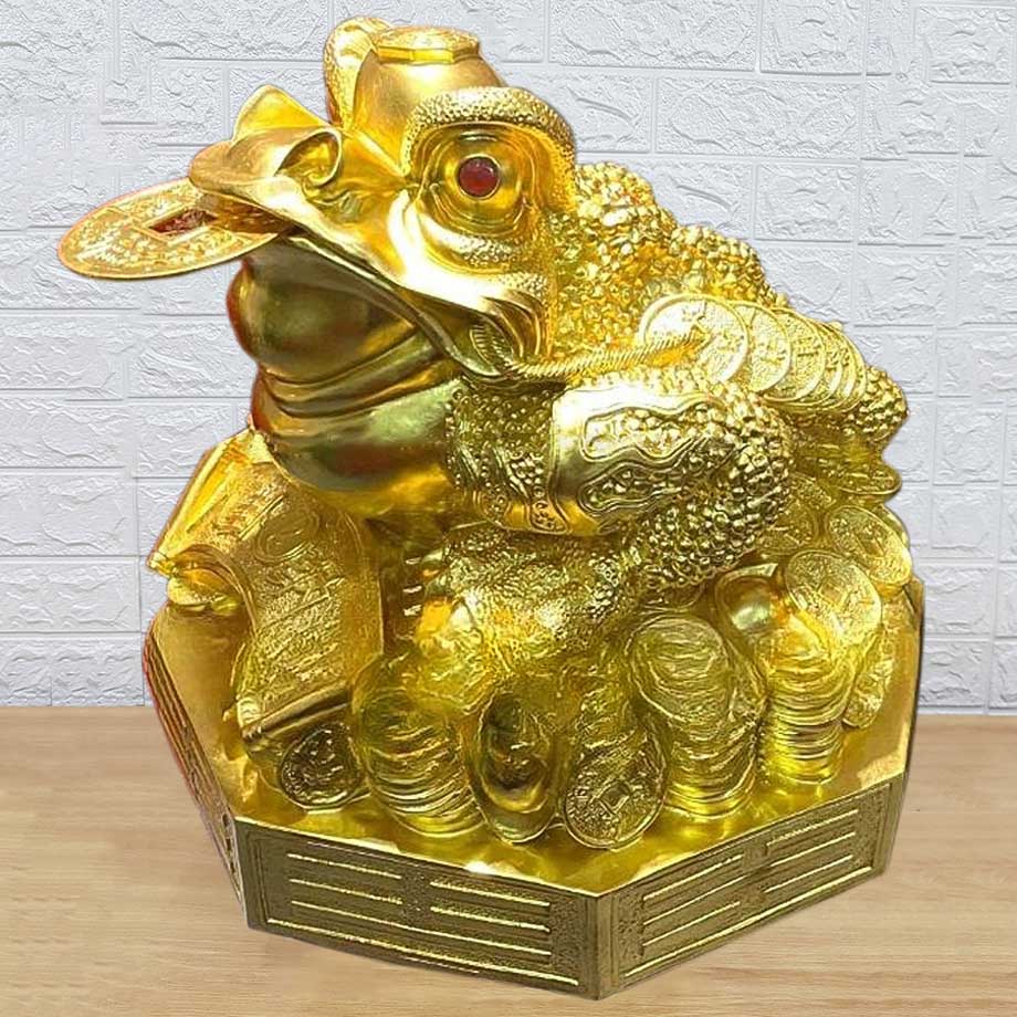 Tượng Cóc Ba Chân Ngậm Tiền Đế Bát Quái Mạ Vàng 24K