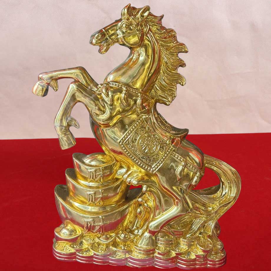 Tượng Ngựa Đứng Trên Thỏi Vàng Tài Lộc Mạ Vàng 24K