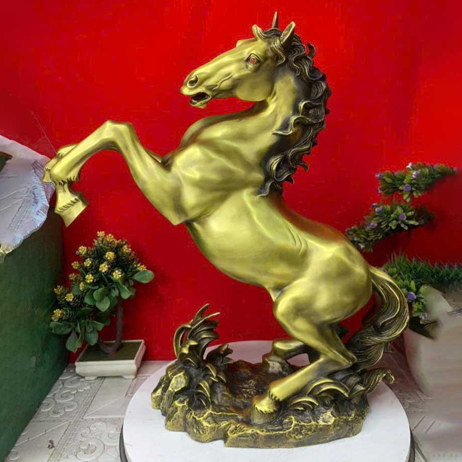 Tượng Ngựa Hí Dũng Mãnh Bằng Đồng Cao 47Cm