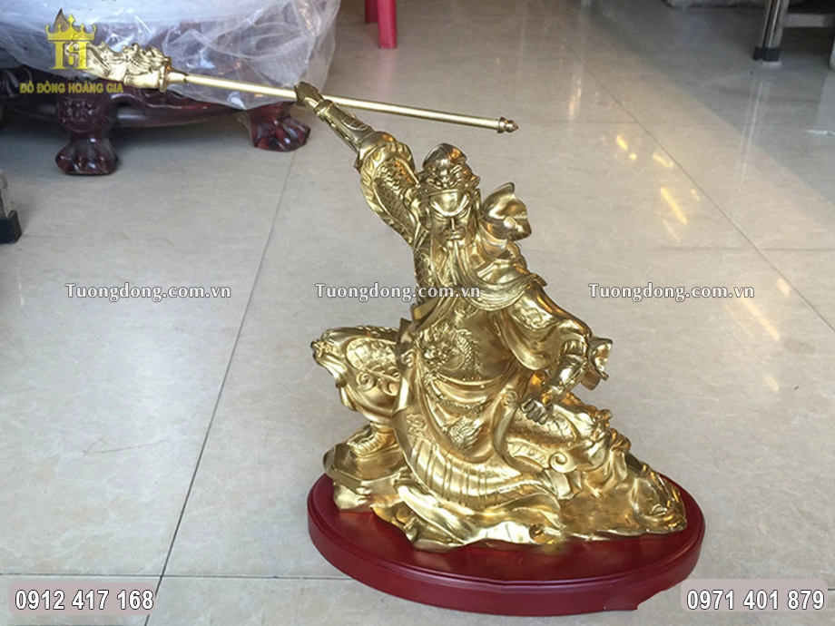Tượng Quan Vân Trường Cầm Đao Bằng Đồng Vàng