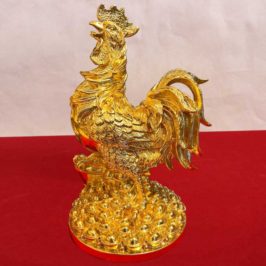 Tượng Gà Trống Đứng Trên Mâm Tiền Dát Vàng 9999 Cao 40Cm