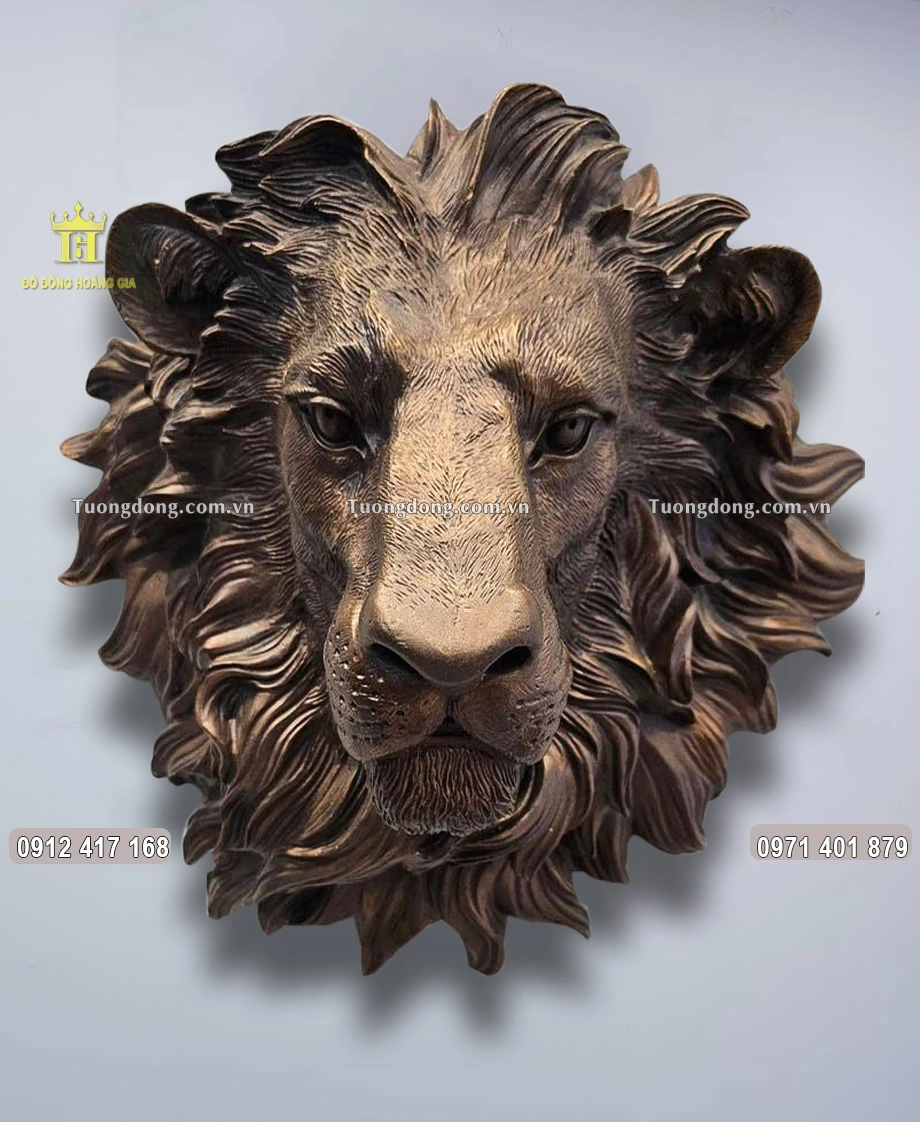 Lắp Đặt Tượng Mặt Sư Tử Treo Tường Bằng Đồng Vàng Hun Nâu Tại Nhà Khách VVIP
