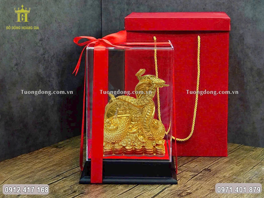 Tượng Rắn Bằng Đồng Cuộn Đồng Tiền Dát Vàng 24K