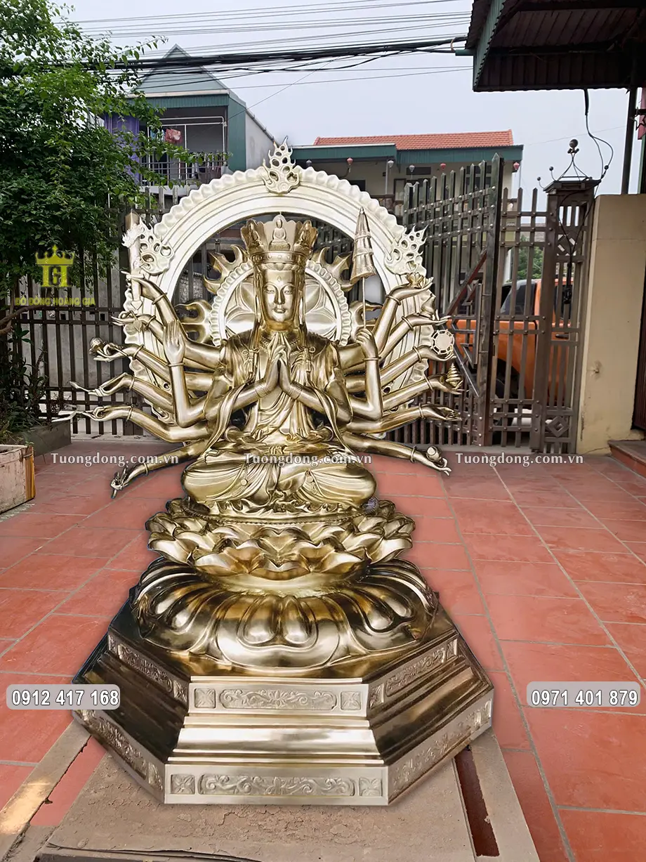 Tượng Phật Chuẩn Đề Bằng Đồng Vàng Cát Tút Cao 1M5